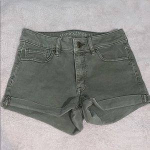 AMERICAN EAGLE GREEN HIGH WAISTED SHORTS